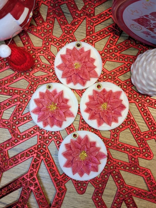 Vánoční závěsná dekorace - Typ dekoru: Růžový panáček 