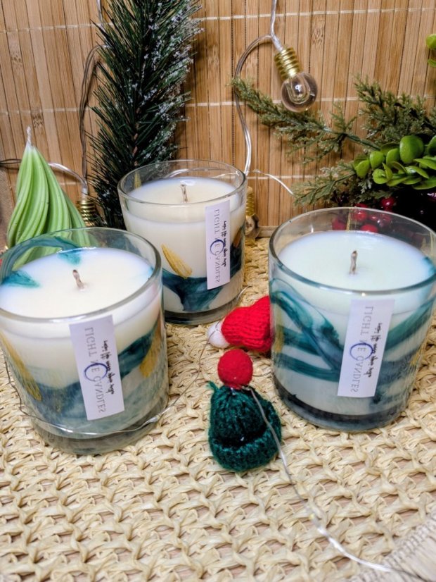 Sojová svíčka Mramor | Vůně: pečené jablko - Barva: Fialová