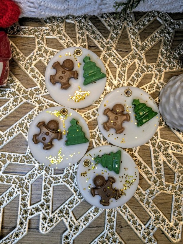 Vánoční závěsná dekorace - Typ dekoru: Růžový panáček 